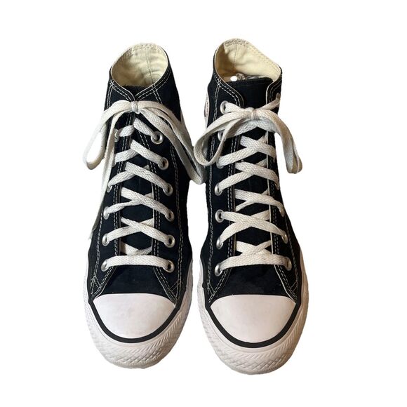 Converse Chuck Taylor All Star Women’s Size 8 High Top Lace Up Sneakers - Picture 2 of 10